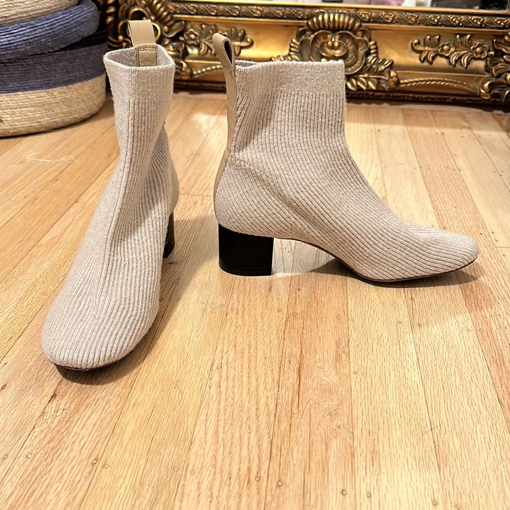 Everlane oatmeal sock bootie